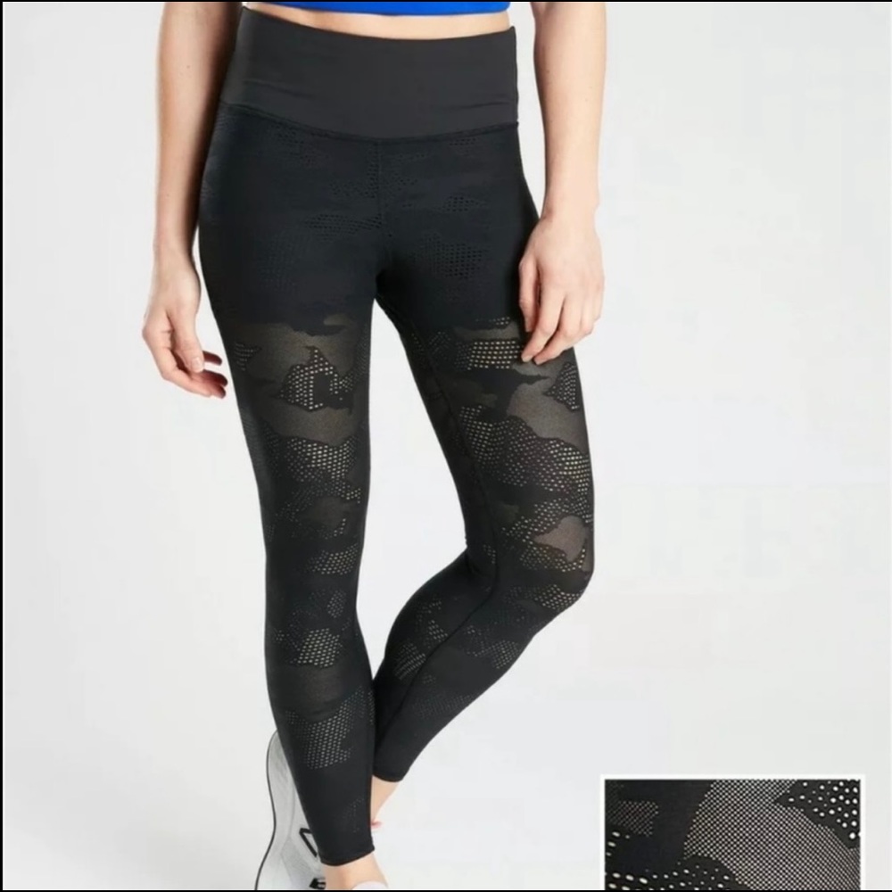 Athleta Phenom Camo 7/8 tight XS *LIKE NEW*